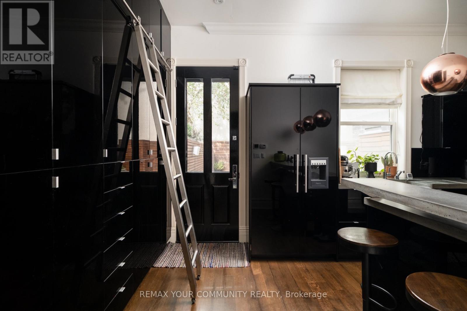 50 Stewart Street, Toronto, ON photo 17