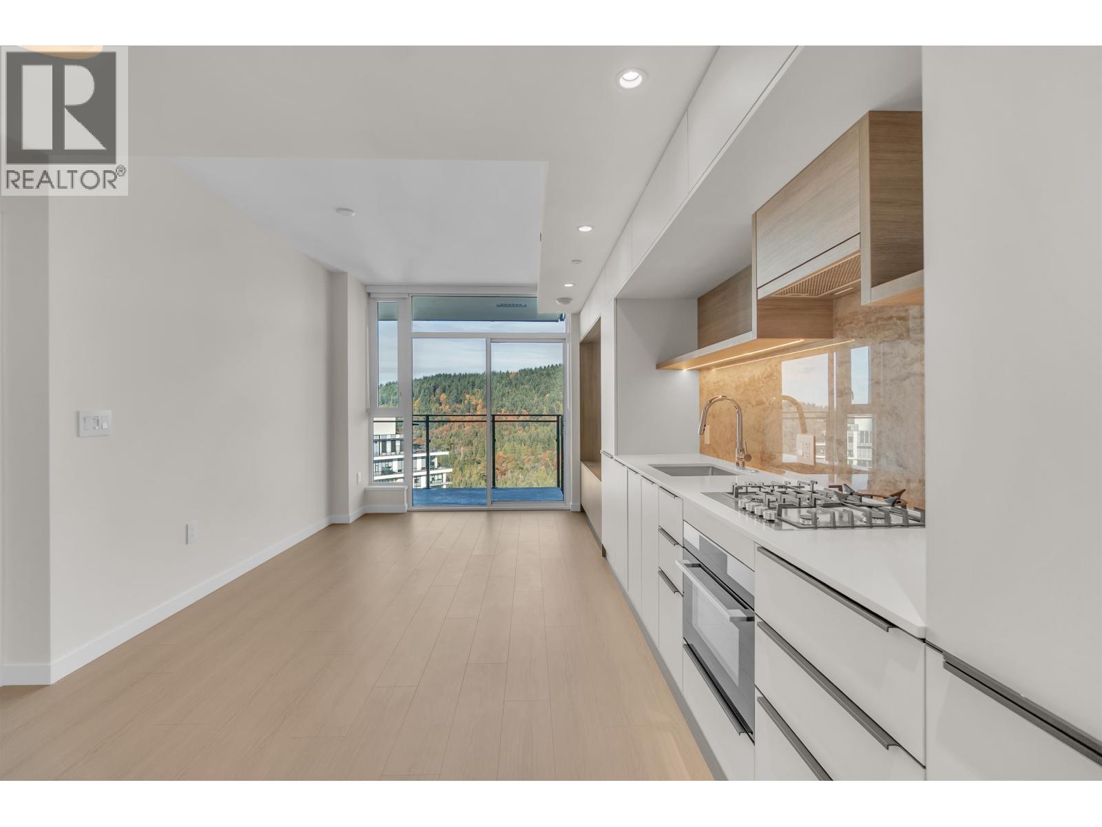 2706 612 ELMWOOD STREET, Coquitlam