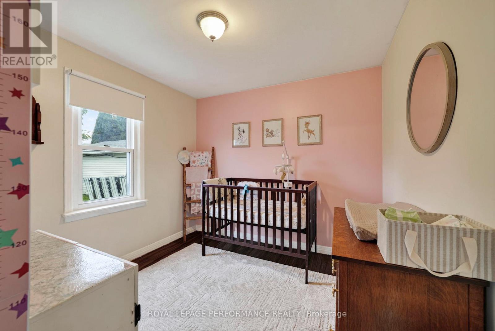 1404 GALLINGER AVENUE - 21