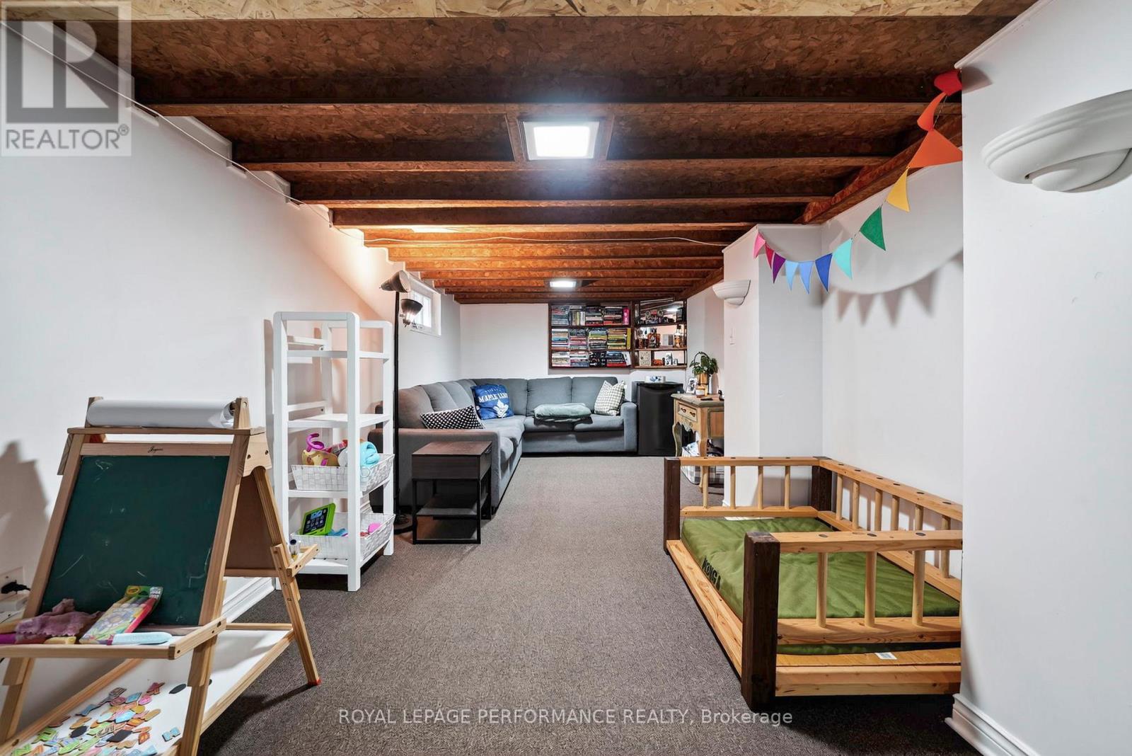 1404 GALLINGER AVENUE - 26
