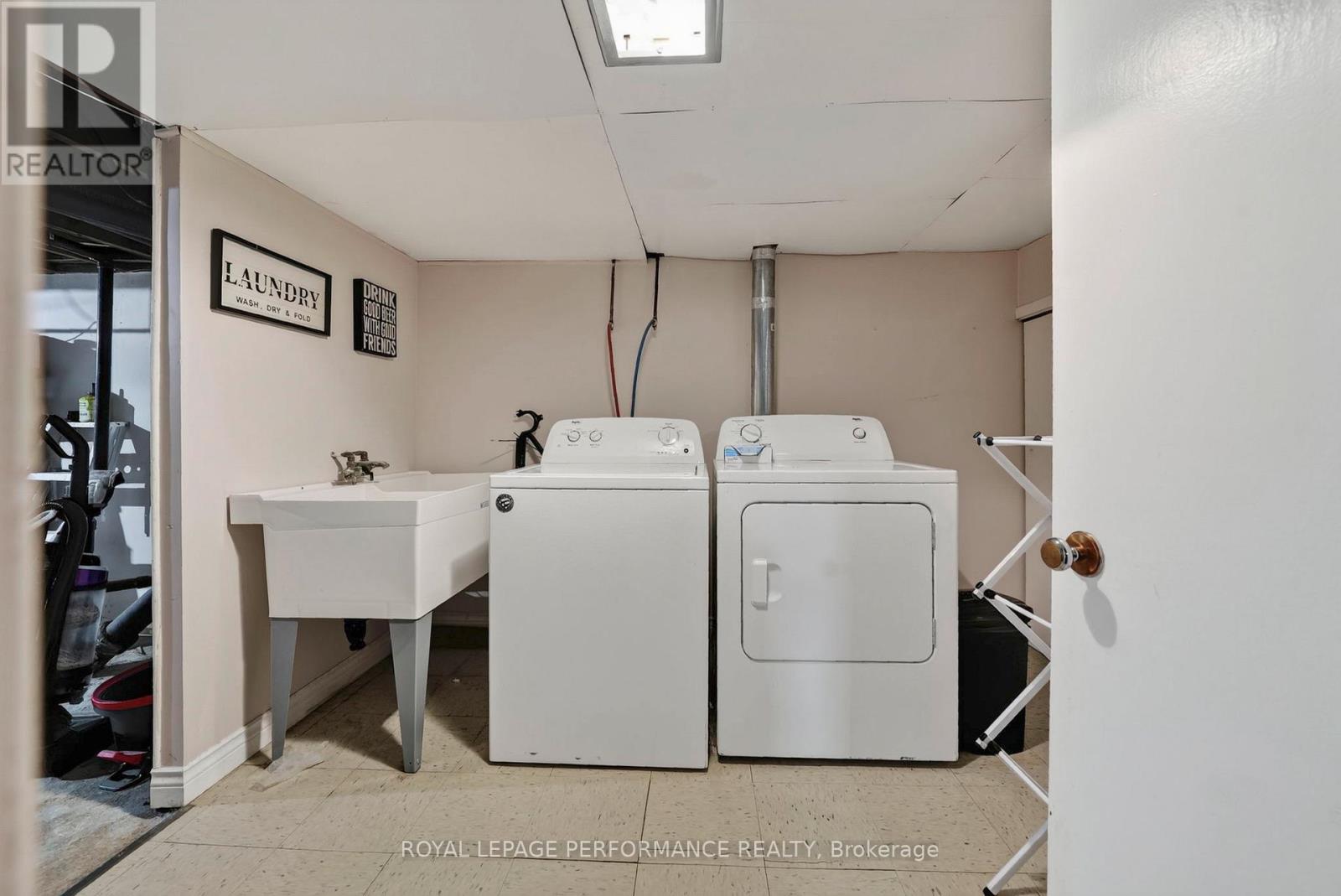 1404 GALLINGER AVENUE - 29