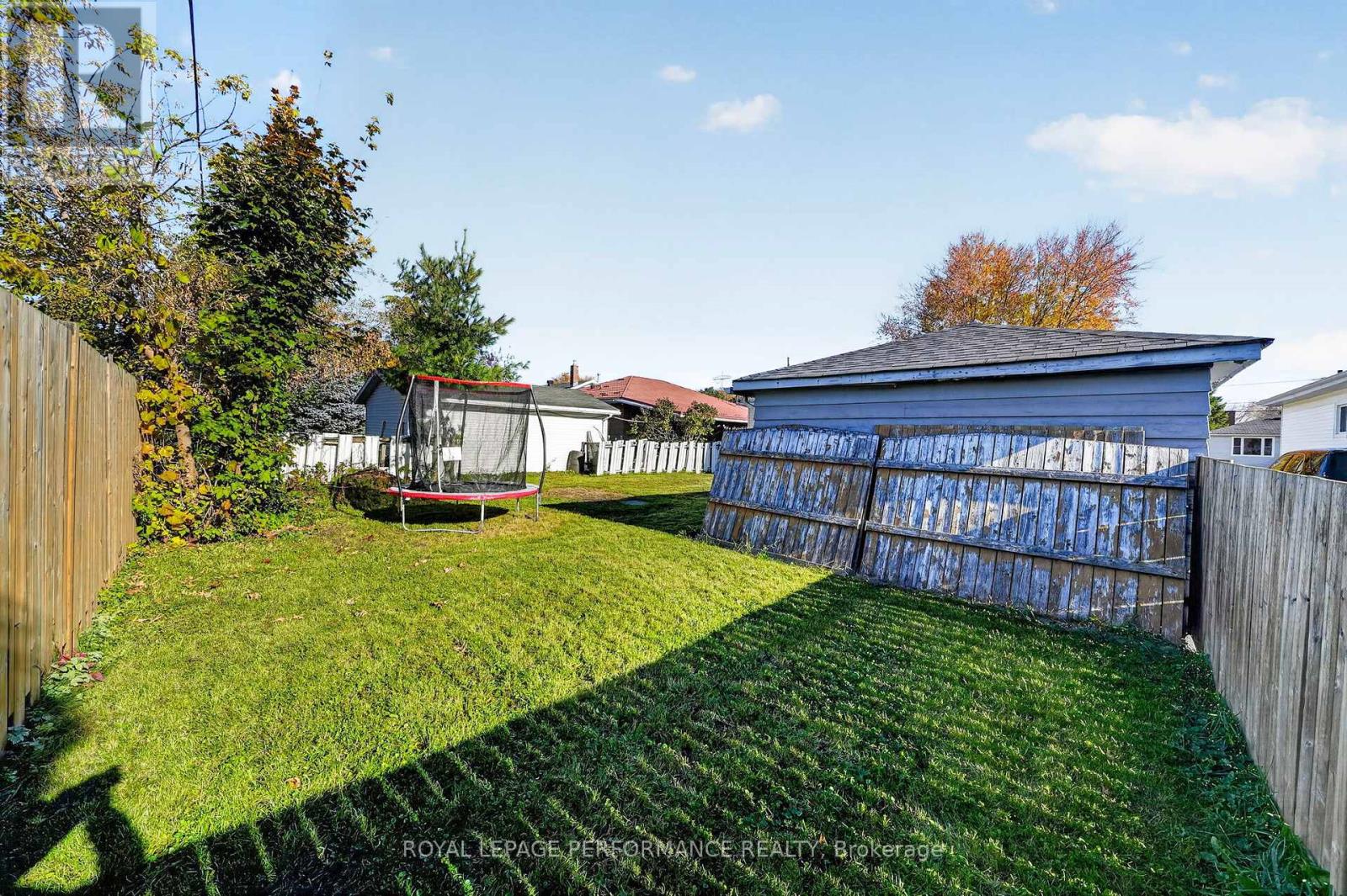 1404 GALLINGER AVENUE - 32