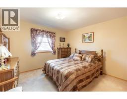 700 Centennial Street, Plympton Wyoming, ON N0N1T0 Photo 17