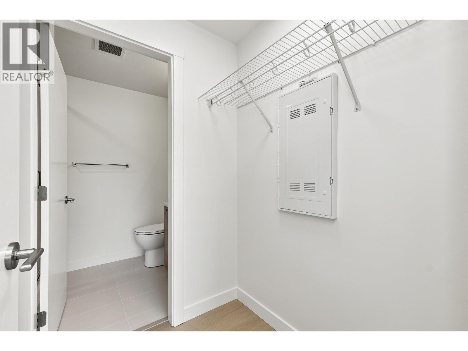 503 82 FIRST STREET, New Westminster - Image 1