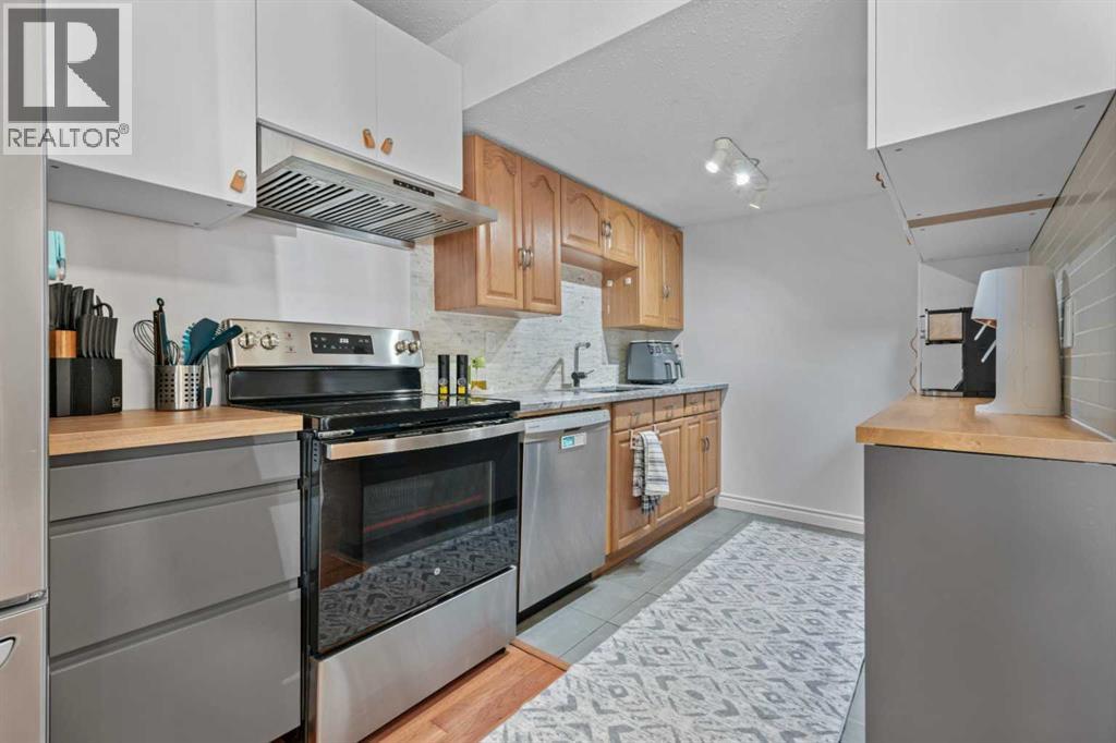 302, 9930 Bonaventure Drive SE, Willow Park