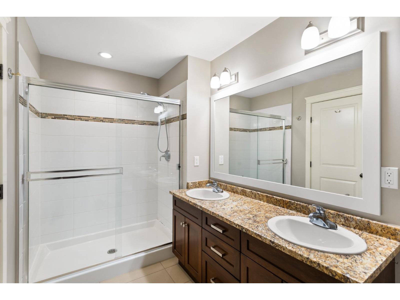 10 45137 NICOMEN CRESCENT, Garrison Crossing, Chilliwack - Image 1