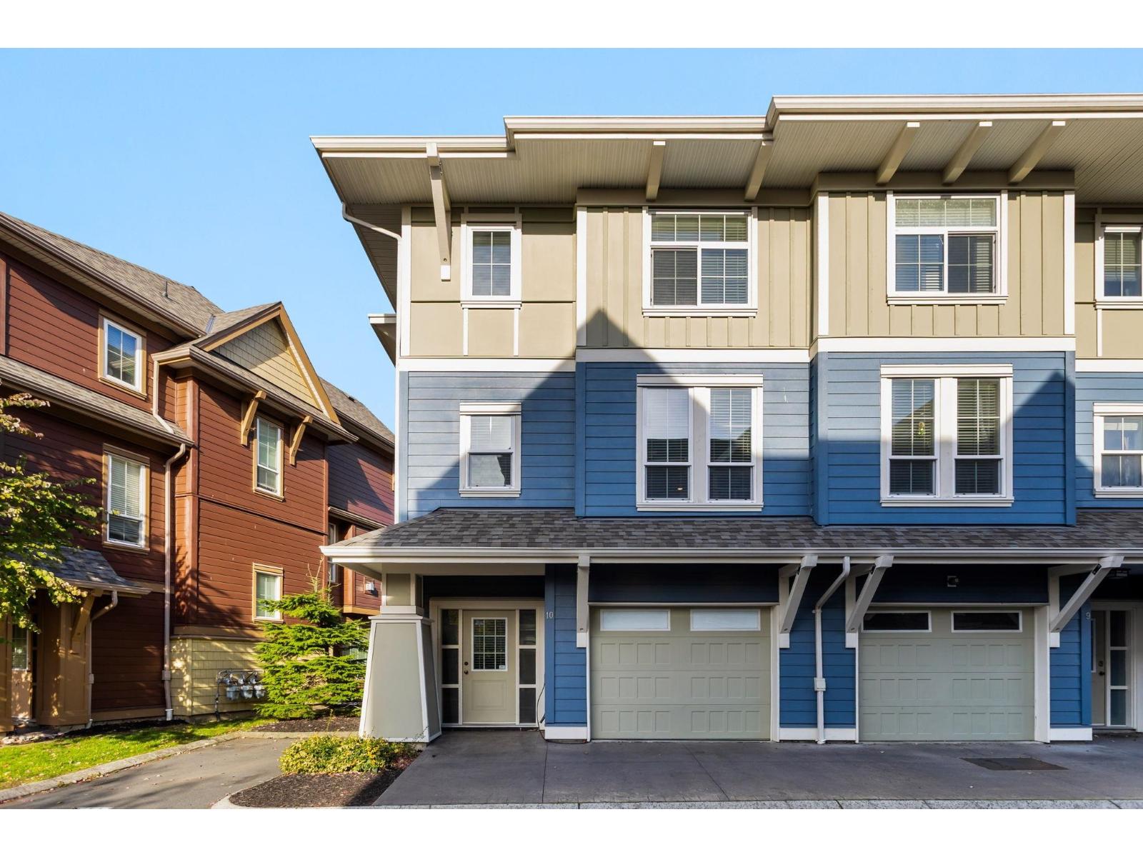 10 45137 NICOMEN CRESCENT, Garrison Crossing, Chilliwack - Image 1