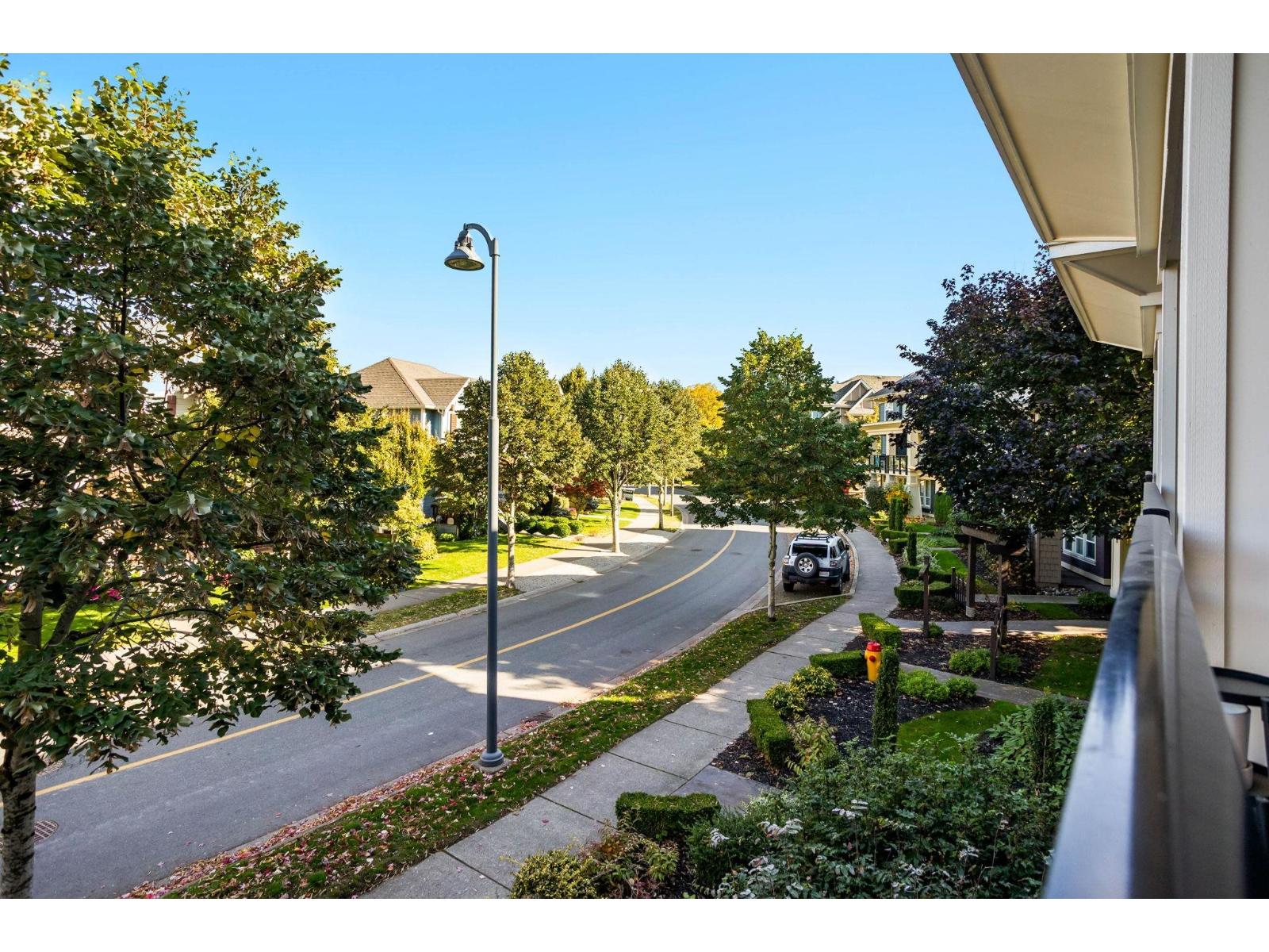 10 45137 NICOMEN CRESCENT, Garrison Crossing, Chilliwack - Image 1