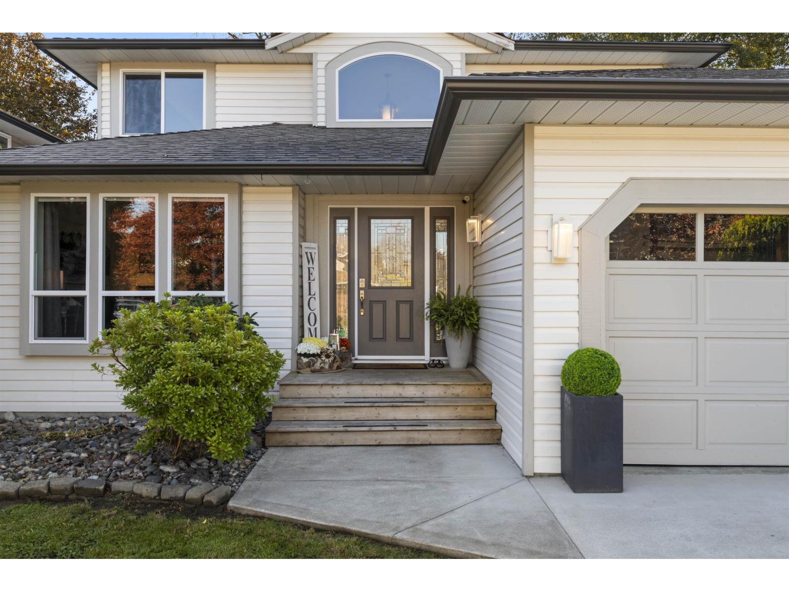 21064 91A AVENUE, Langley - Image 1