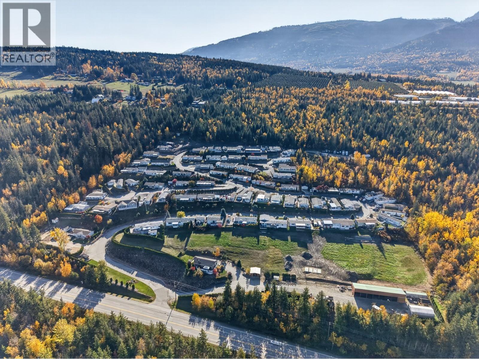 1510 Trans Canada Highway Unit# 32, Sorrento - Image 1