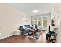 207 20058 Fraser Highway, Langley, BC V3A0E5 Photo 9