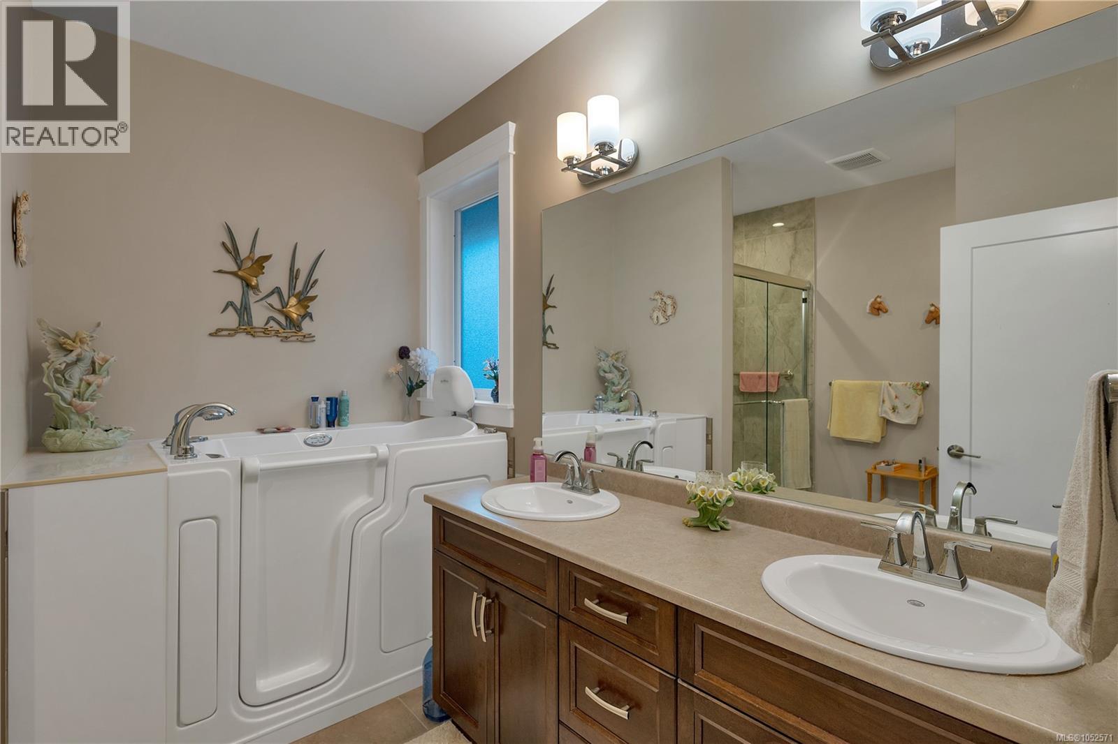17 2991 North Beach Dr, Campbell River - Image 1