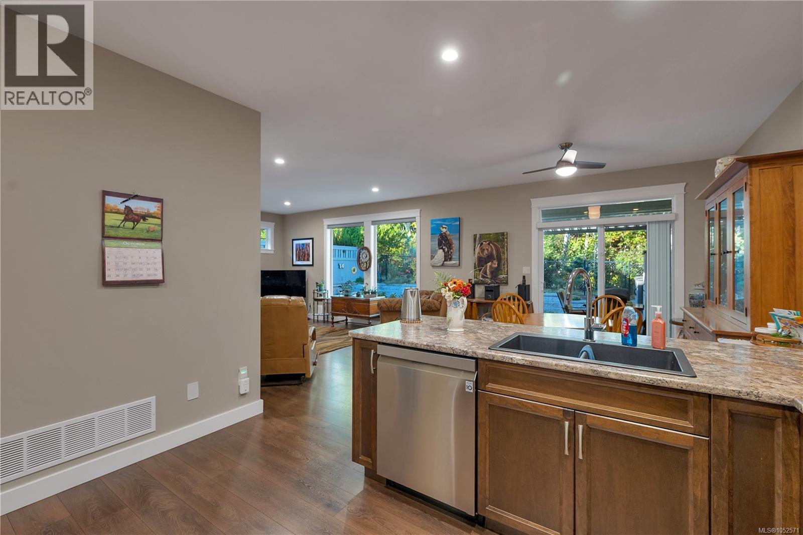 17 2991 North Beach Dr, Campbell River - Image 1