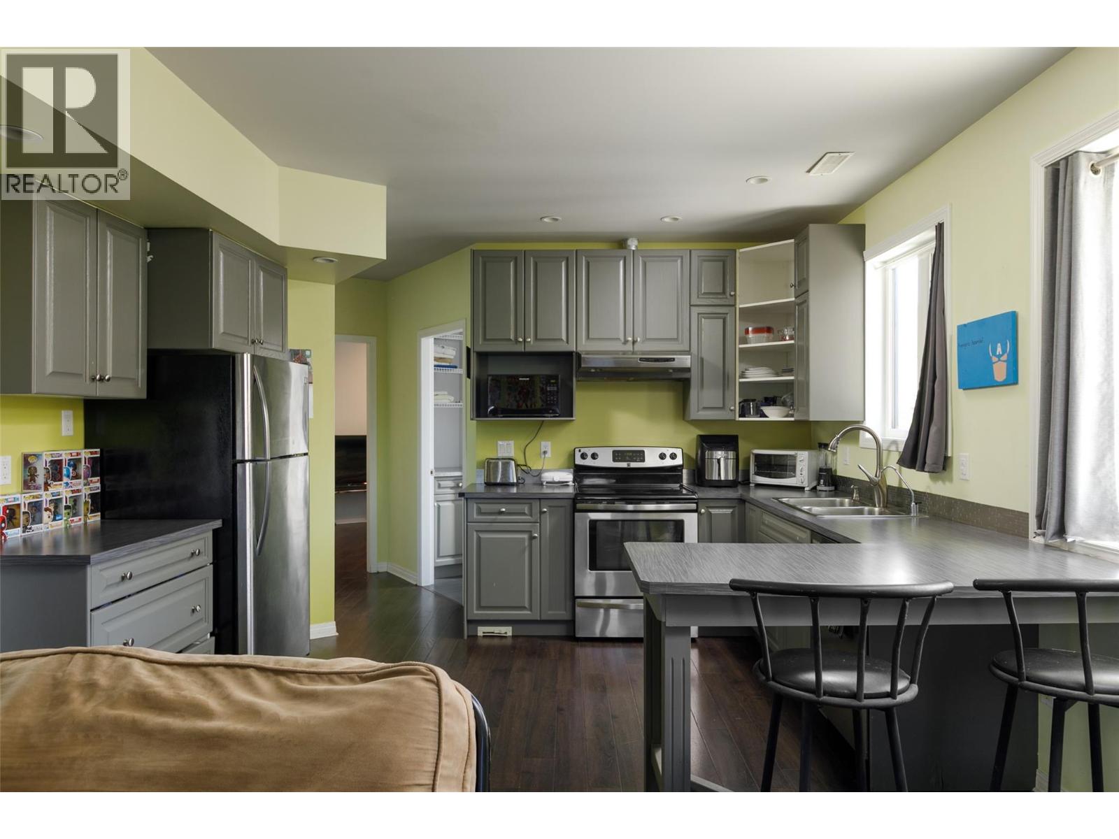 3932 Hornby Terrace, Armstrong - Image 1