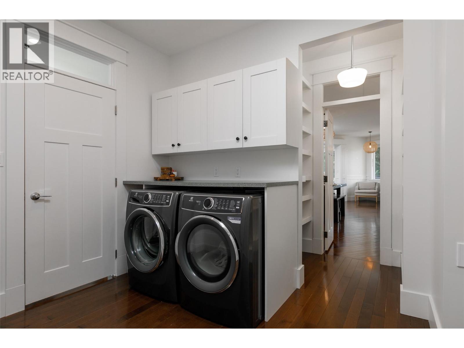 3932 Hornby Terrace, Armstrong - Image 1