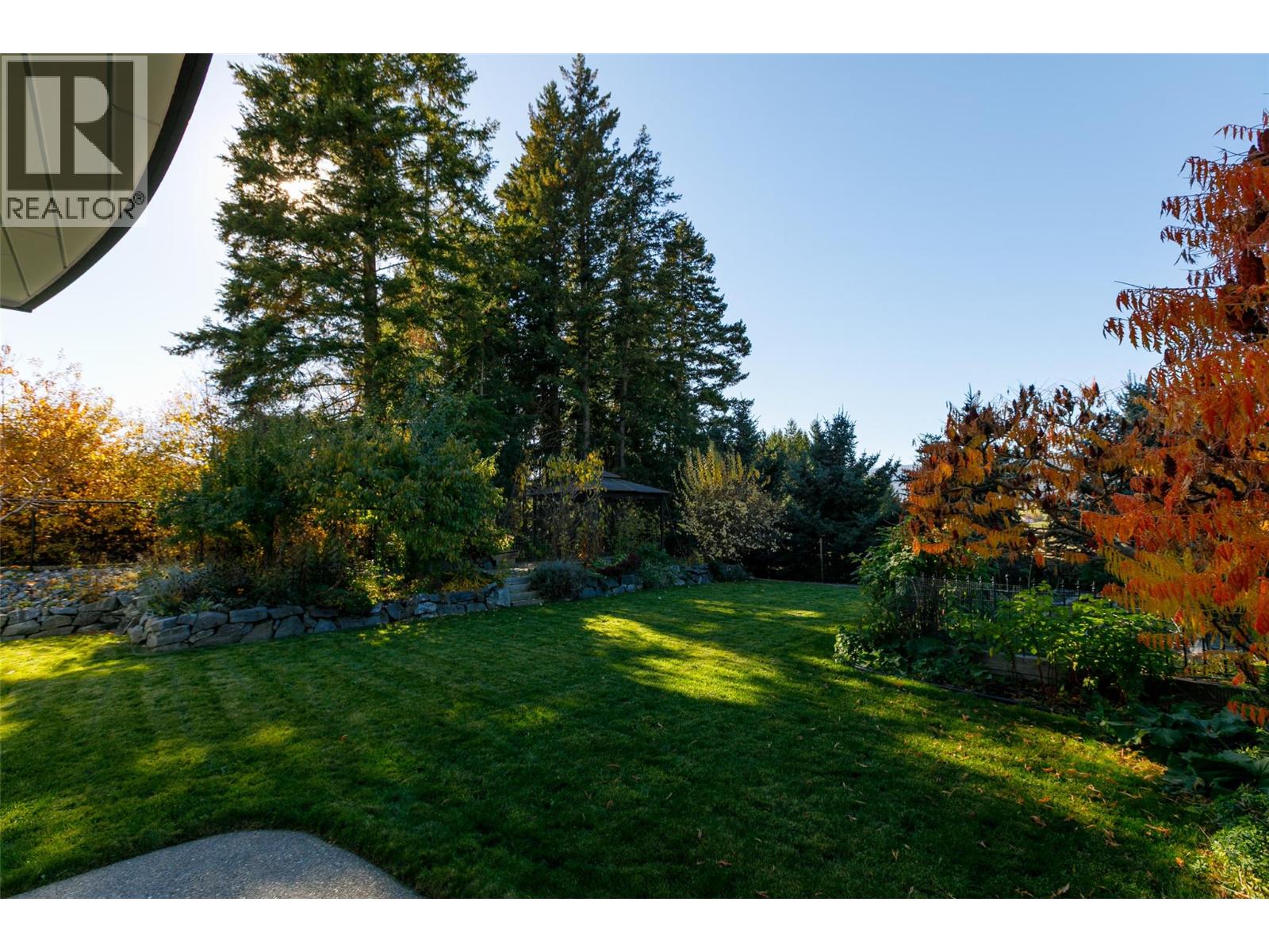 3932 Hornby Terrace, Armstrong - Image 1