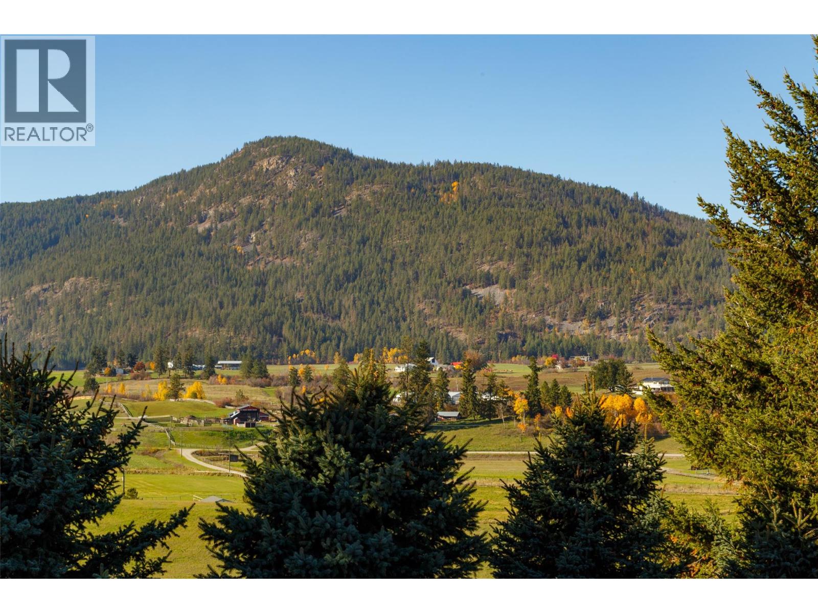 3932 Hornby Terrace, Armstrong - Image 1
