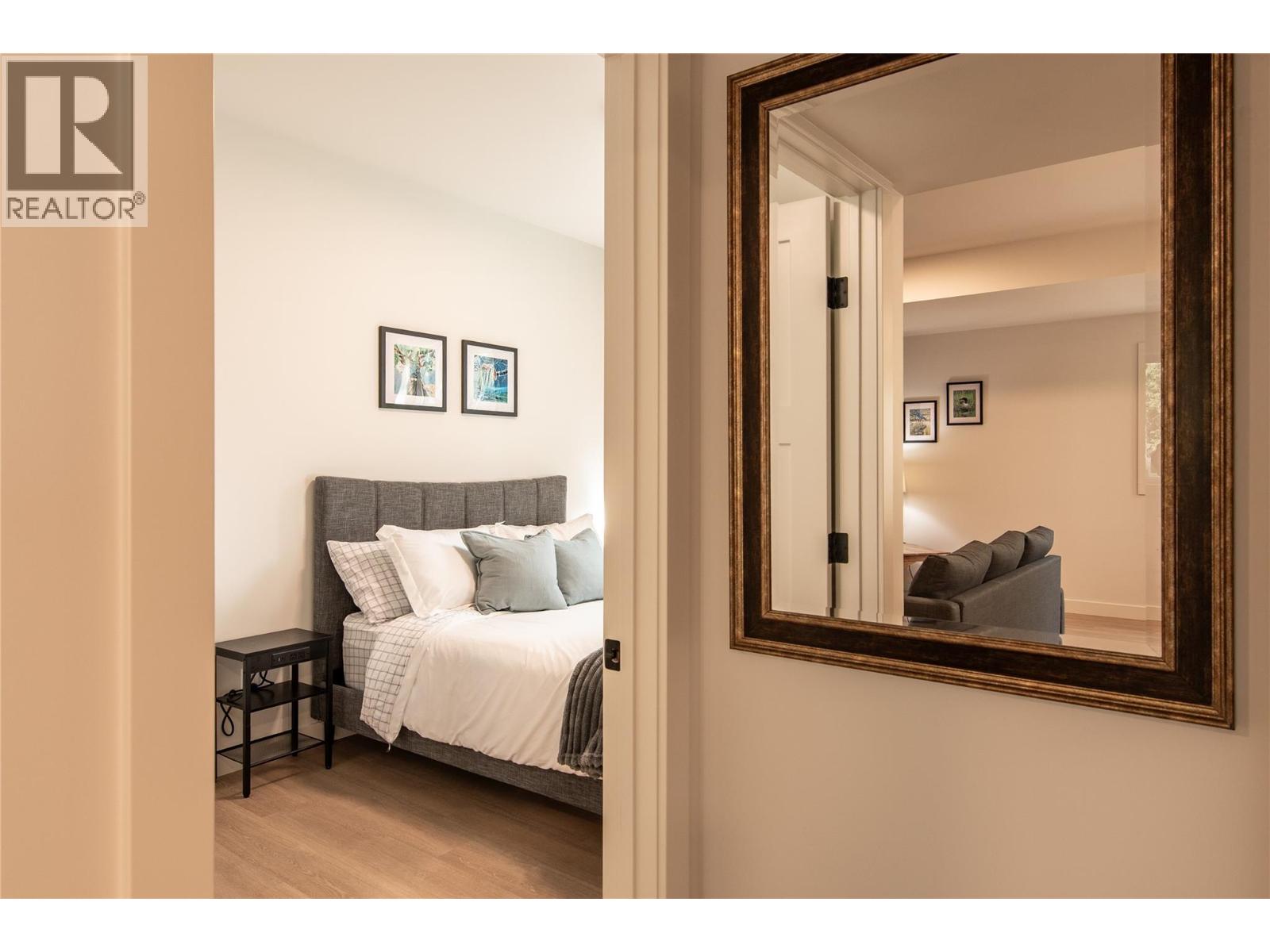 1545 Quartz Crescent - 27
