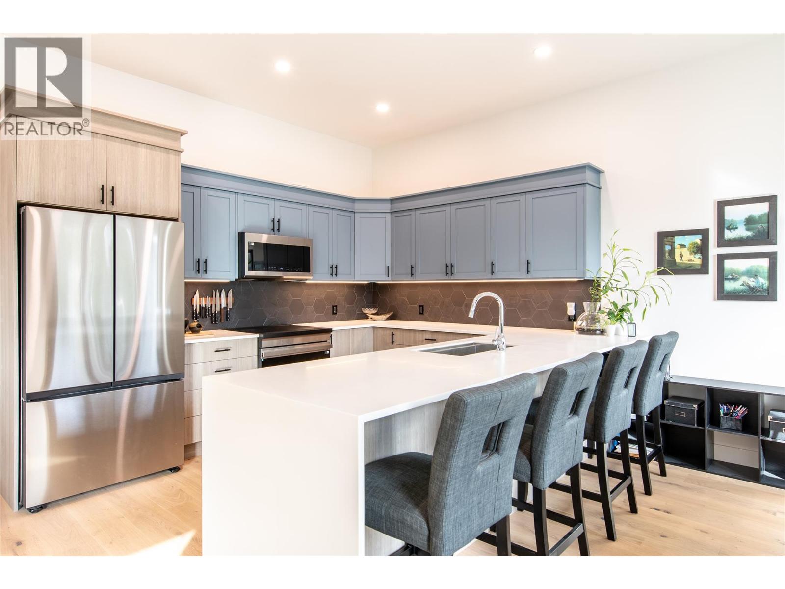1545 Quartz Crescent - 4