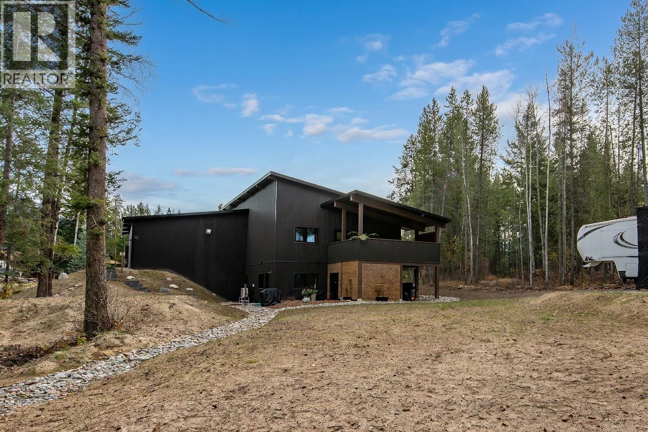 1545 Quartz Crescent - 41