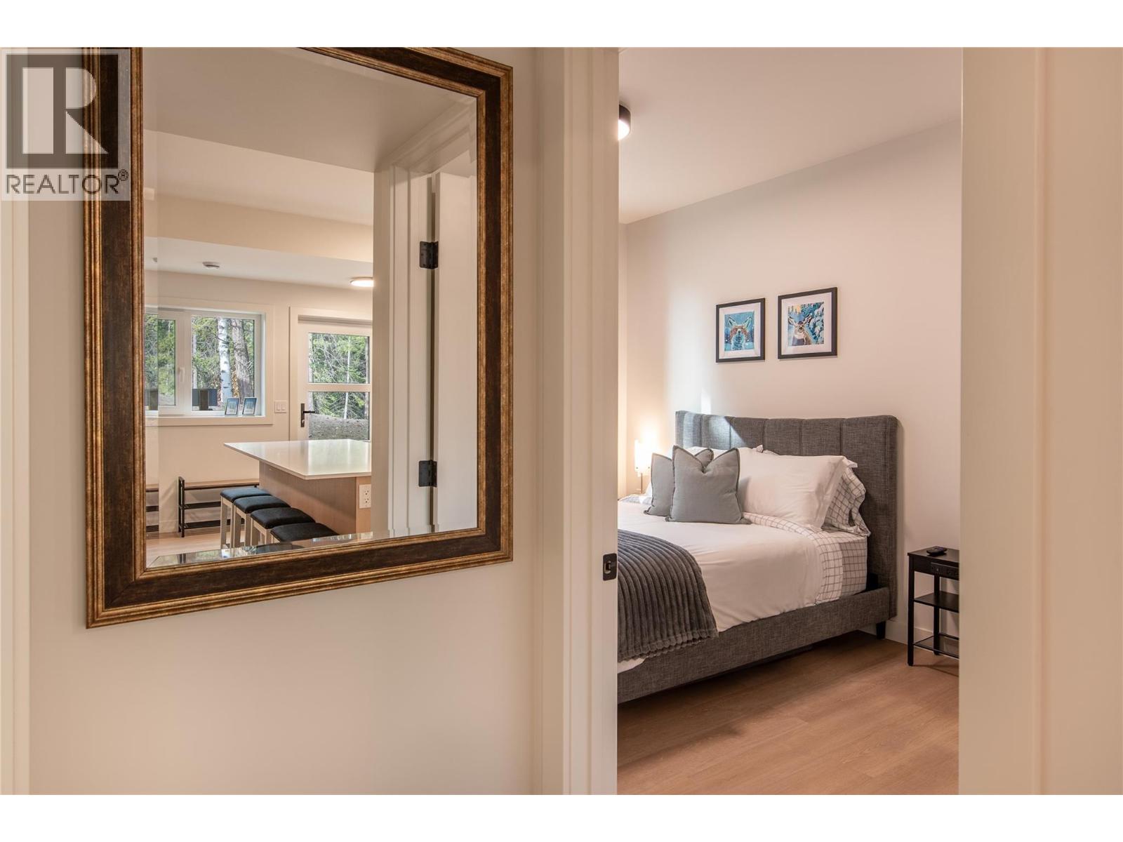 1545 Quartz Crescent - 29