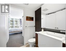 727 - 21 Iceboat Terrace, Toronto, ON M5V4A9 Photo 22