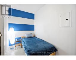 727 - 21 Iceboat Terrace, Toronto, ON M5V4A9 Photo 23