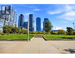 727 - 21 Iceboat Terrace, Toronto, ON M5V4A9 Photo 26