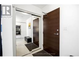 727 - 21 Iceboat Terrace, Toronto, ON M5V4A9 Photo 6