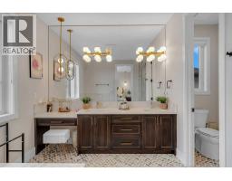 148 Crestridge Terrace Sw, Calgary, AB T3B6K5 Photo 30