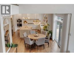 5pc Bathroom - 148 Crestridge Terrace Sw, Calgary, AB T3B6K5 Photo 8