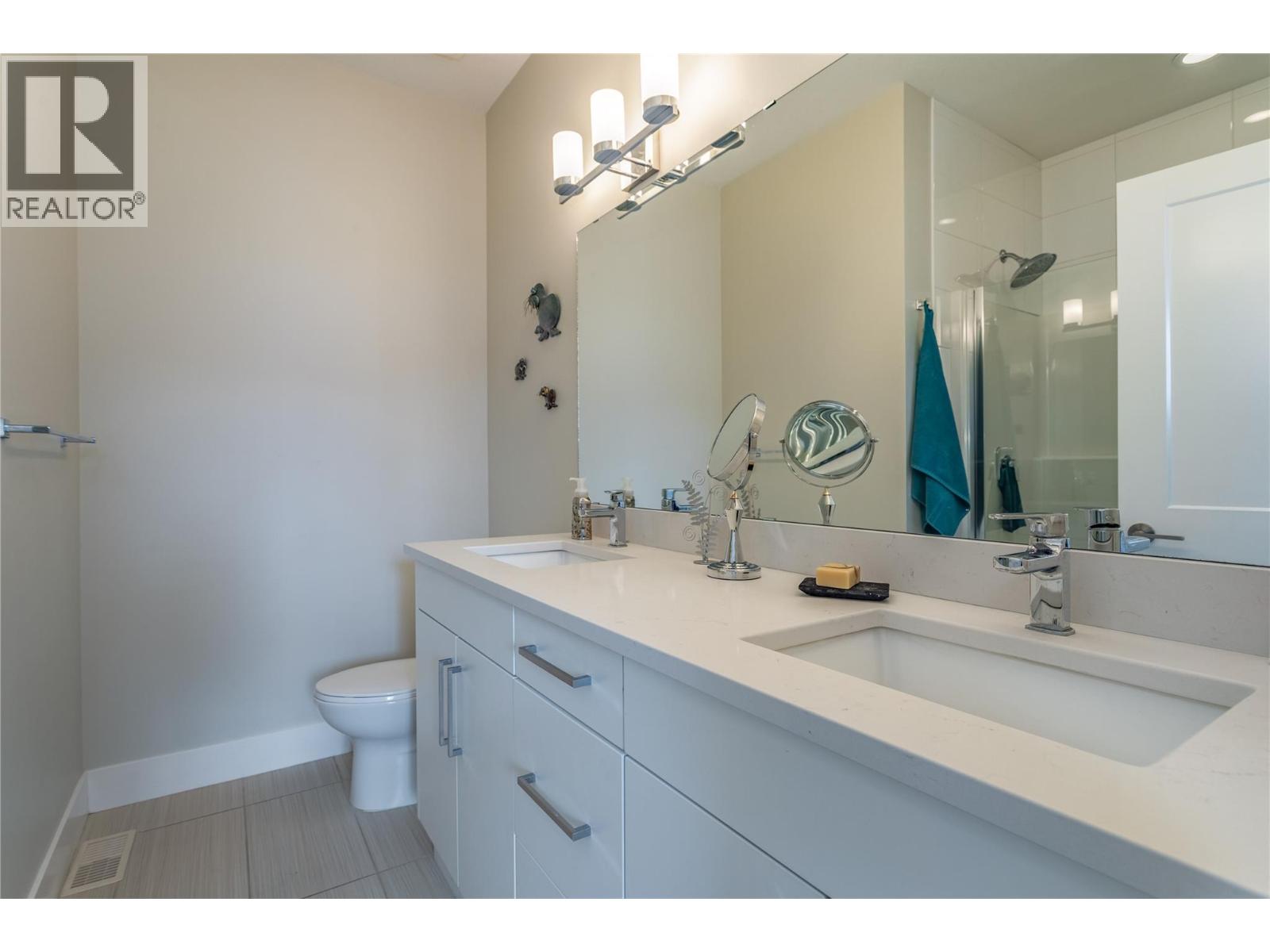 37 12798 Lake Hill Drive, Lake Country