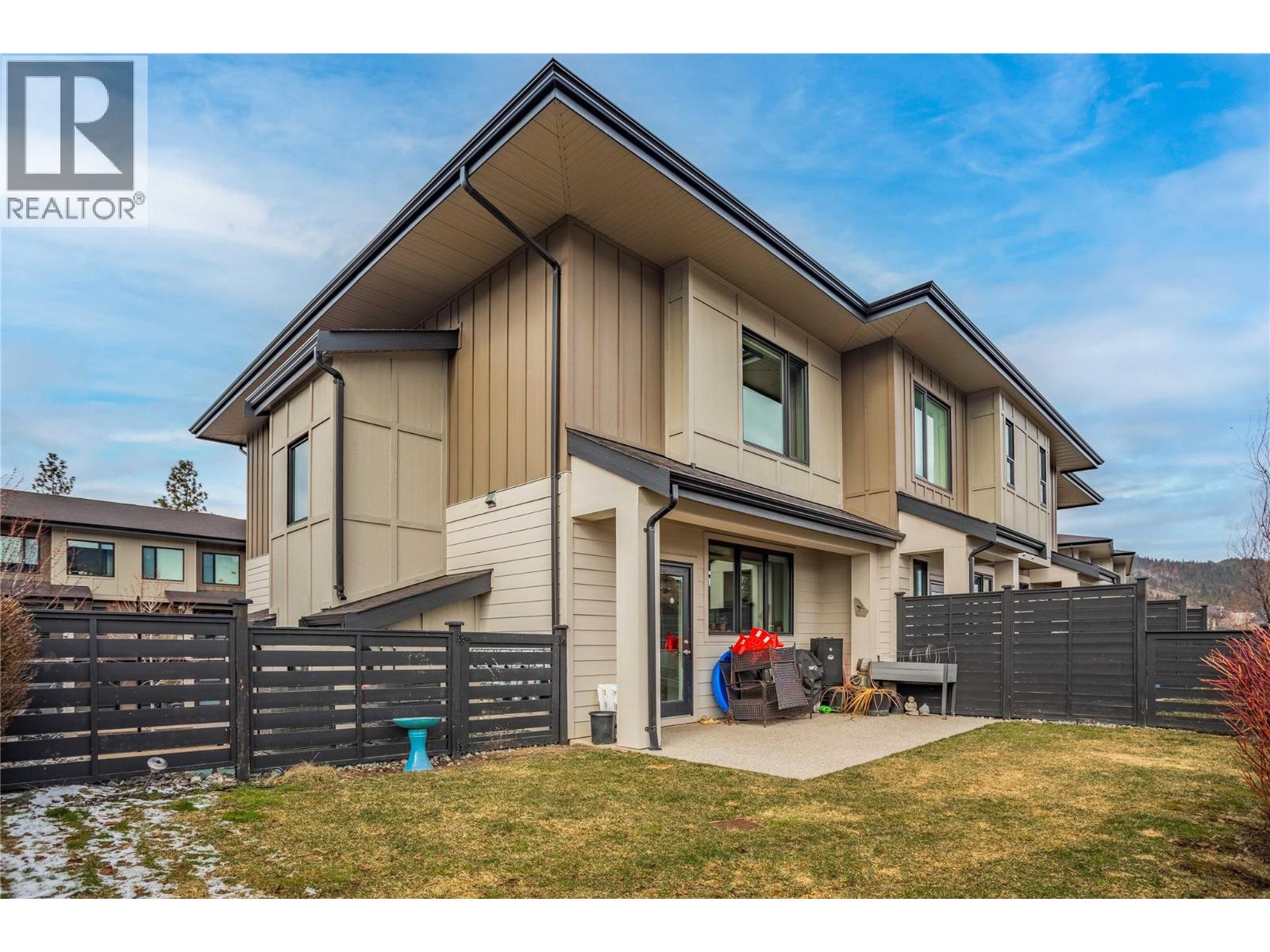 37 12798 Lake Hill Drive, Lake Country