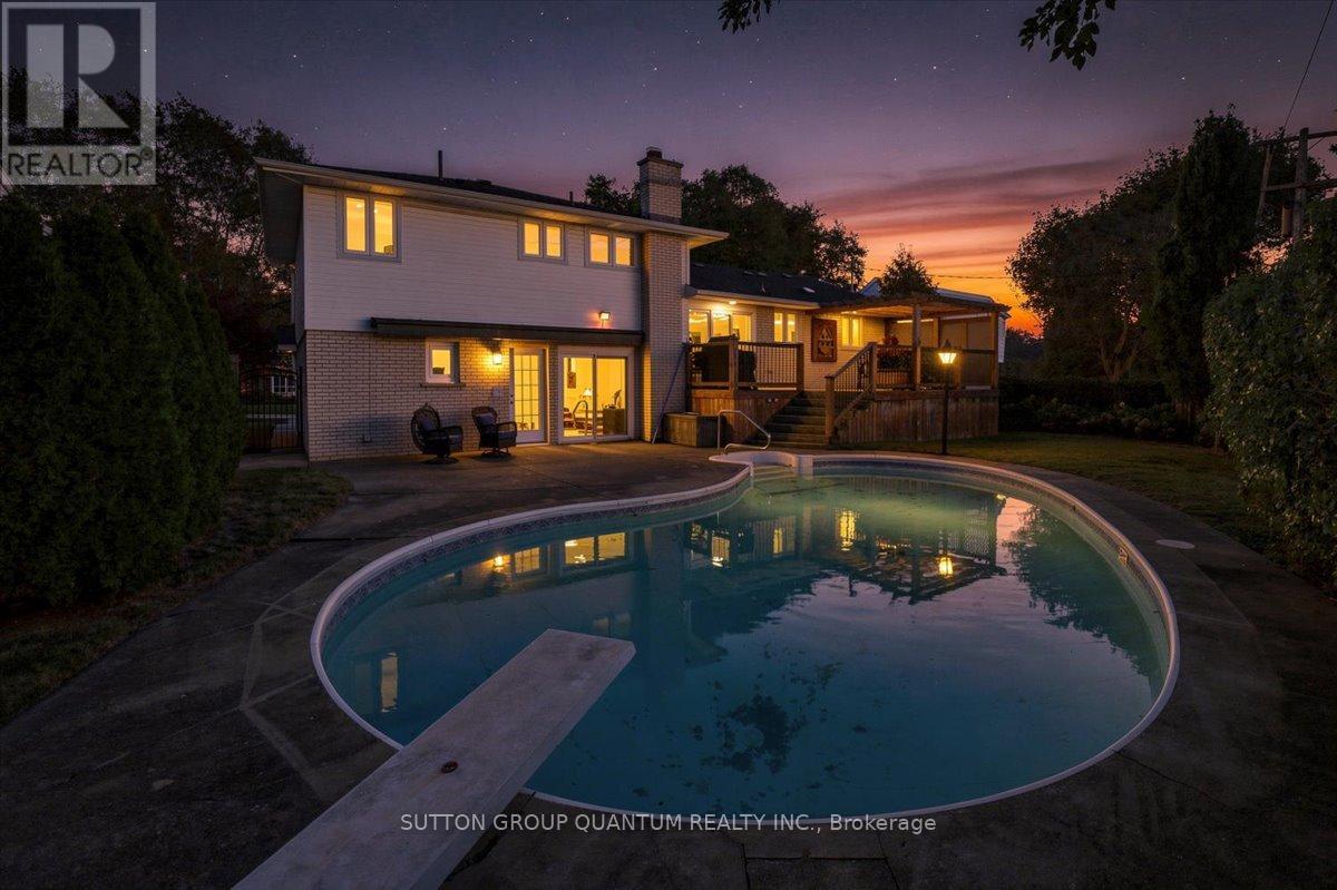 368 Aurora Crescent, Burlington, ON photo 2