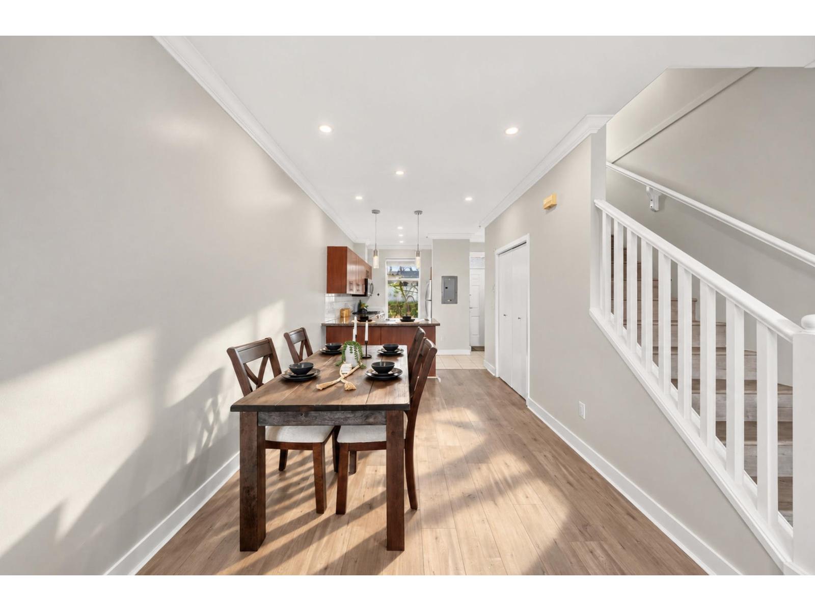 39 15353 100 AVENUE, Surrey - Image 1