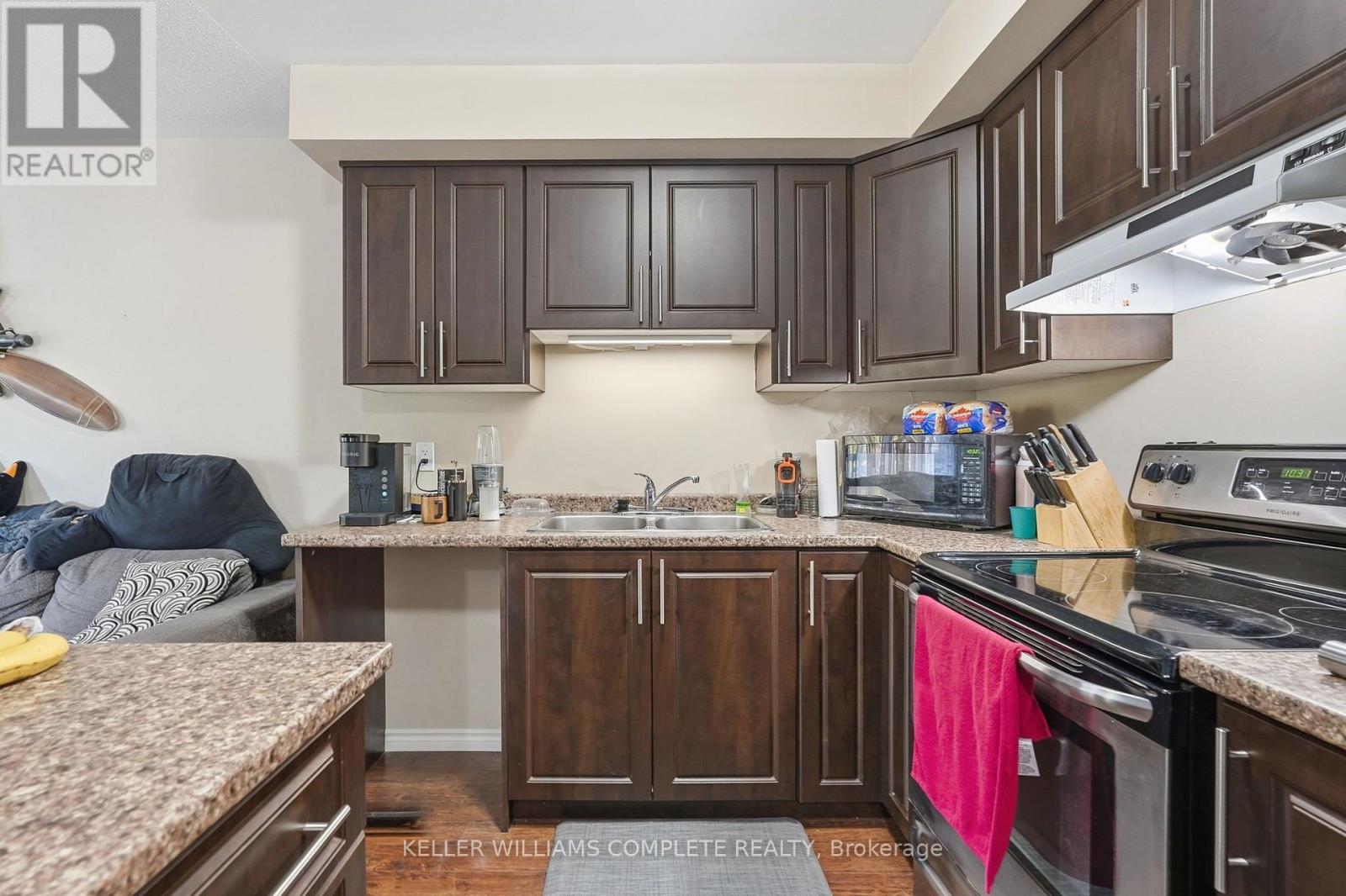 116- 20 McConkey Crescent, Brantford, ON photo 9