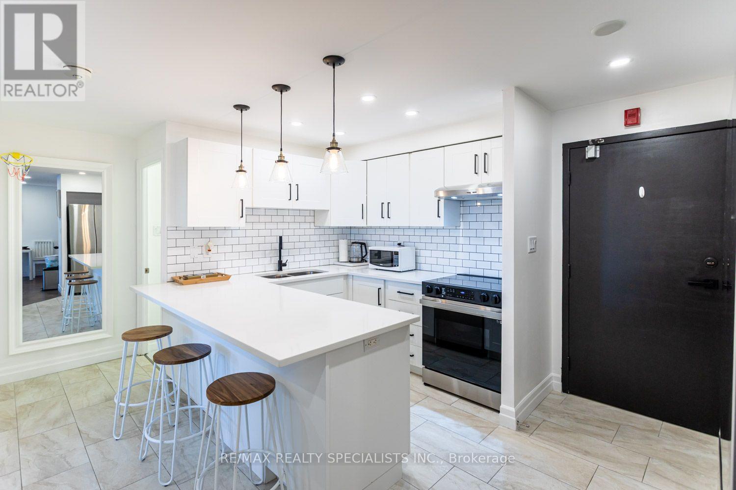 601- 55 Yarmouth Street, Guelph, ON photo 2
