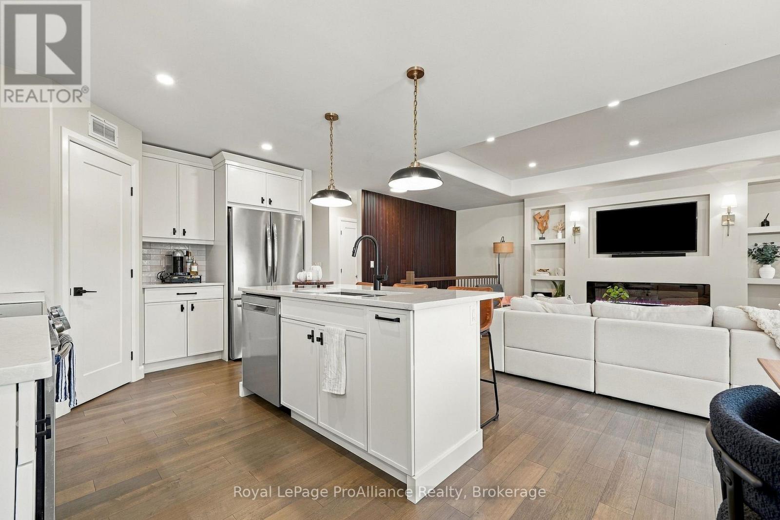 14 Horton Court, Belleville, ON photo 13