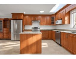 15159 93 Avenue, Surrey, BC V3R7A7 Photo 10