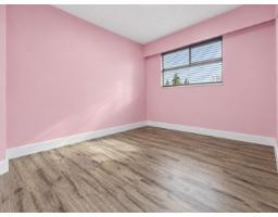 15159 93 Avenue, Surrey, BC V3R7A7 Photo 11