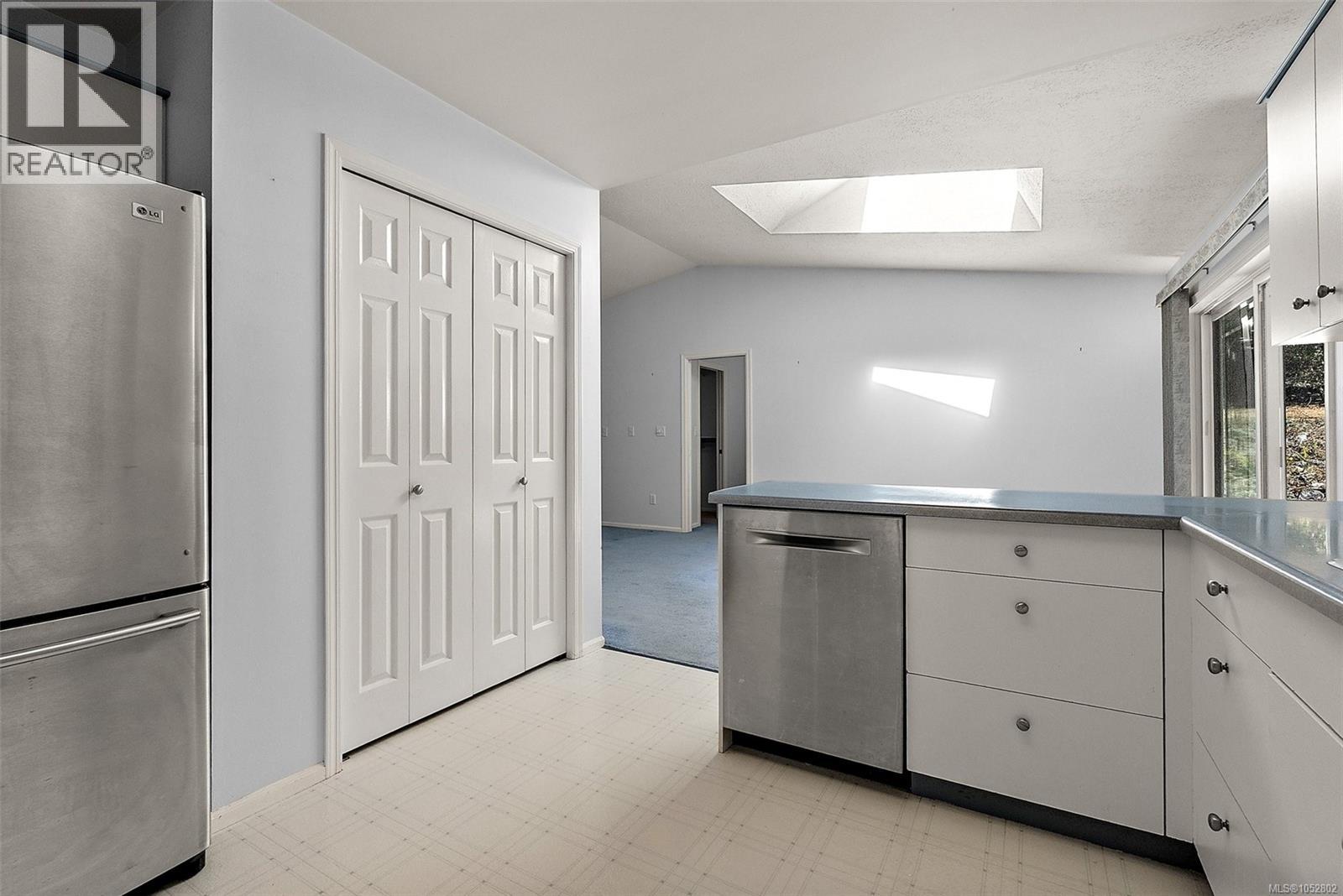  8133 Miracle Close, Youbou