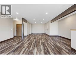 1960 Kechika Street, Kamloops, BC V2E2T5 Photo 45