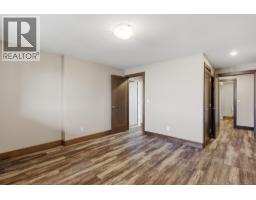 1960 Kechika Street, Kamloops, BC V2E2T5 Photo 48