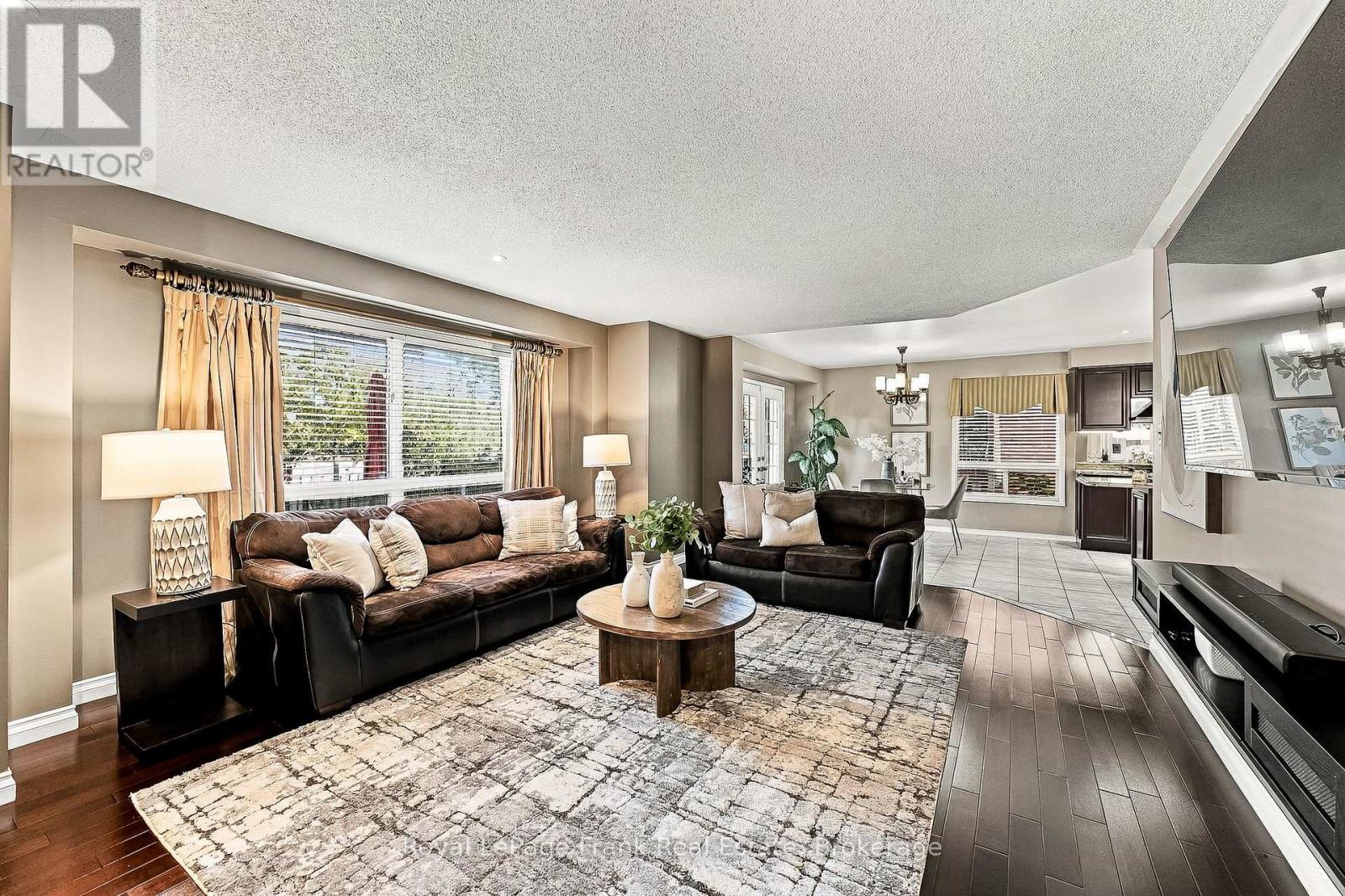 92 Warwick Avenue, Ajax, ON photo 22