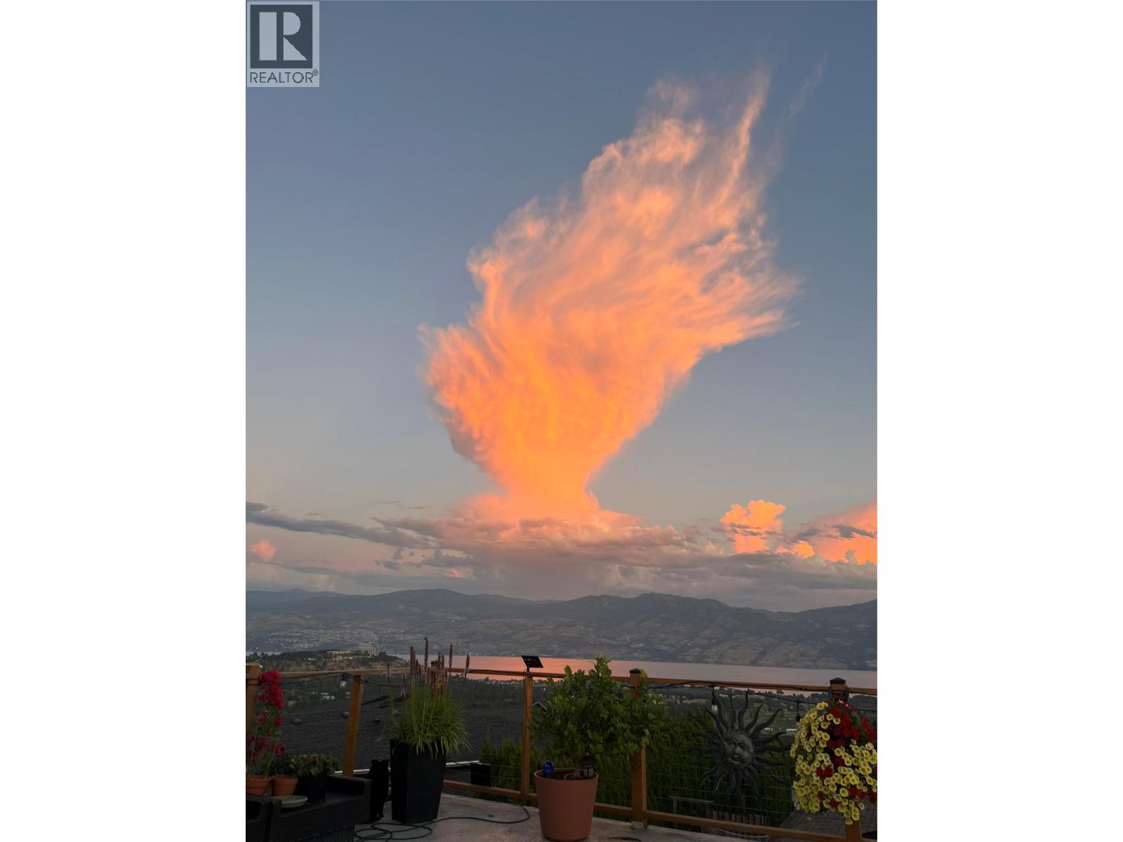  3226 Sunset Place, West Kelowna