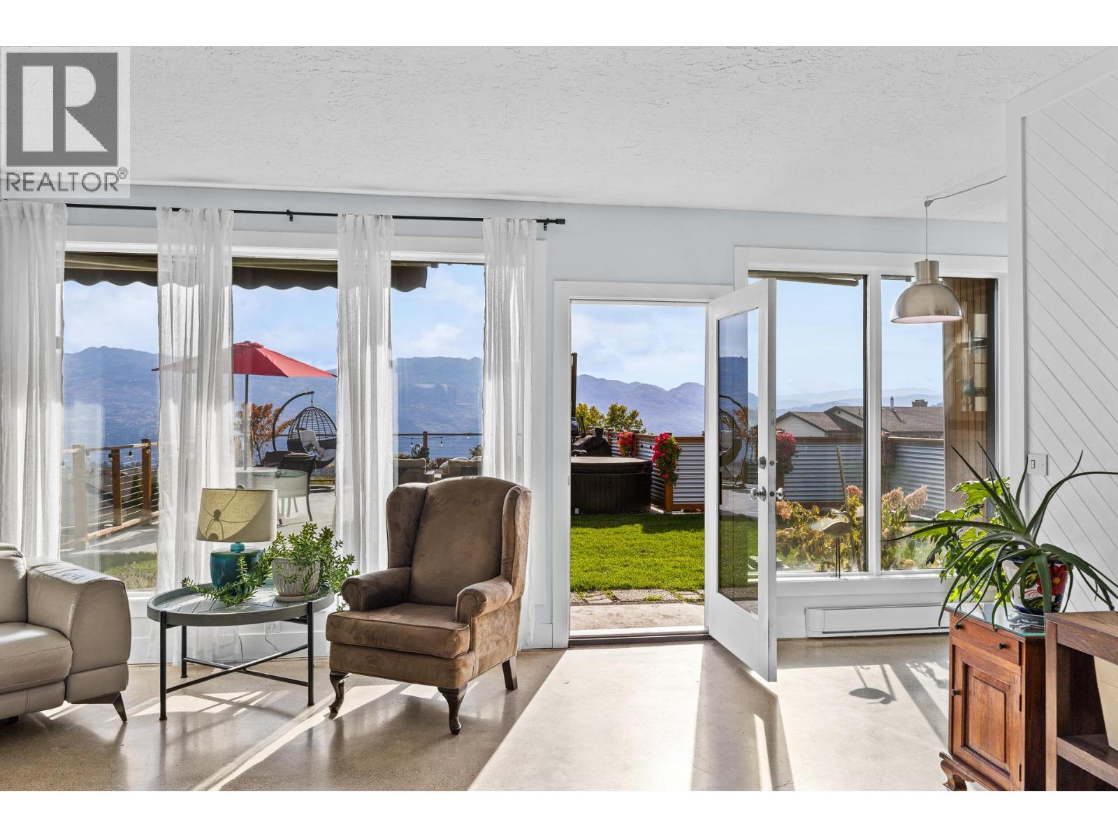  3226 Sunset Place, West Kelowna