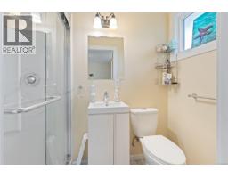 Kitchen - 3735 Cottleview Dr, Nanaimo, BC V9T4C4 Photo 12