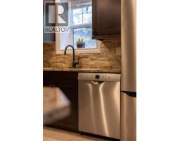 Bedroom - 407 Hamilton Avenue Unit# A, Nelson, BC V1L3G1 Photo 6