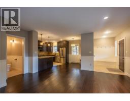 Living room - 407 Hamilton Avenue Unit# A, Nelson, BC V1L3G1 Photo 9
