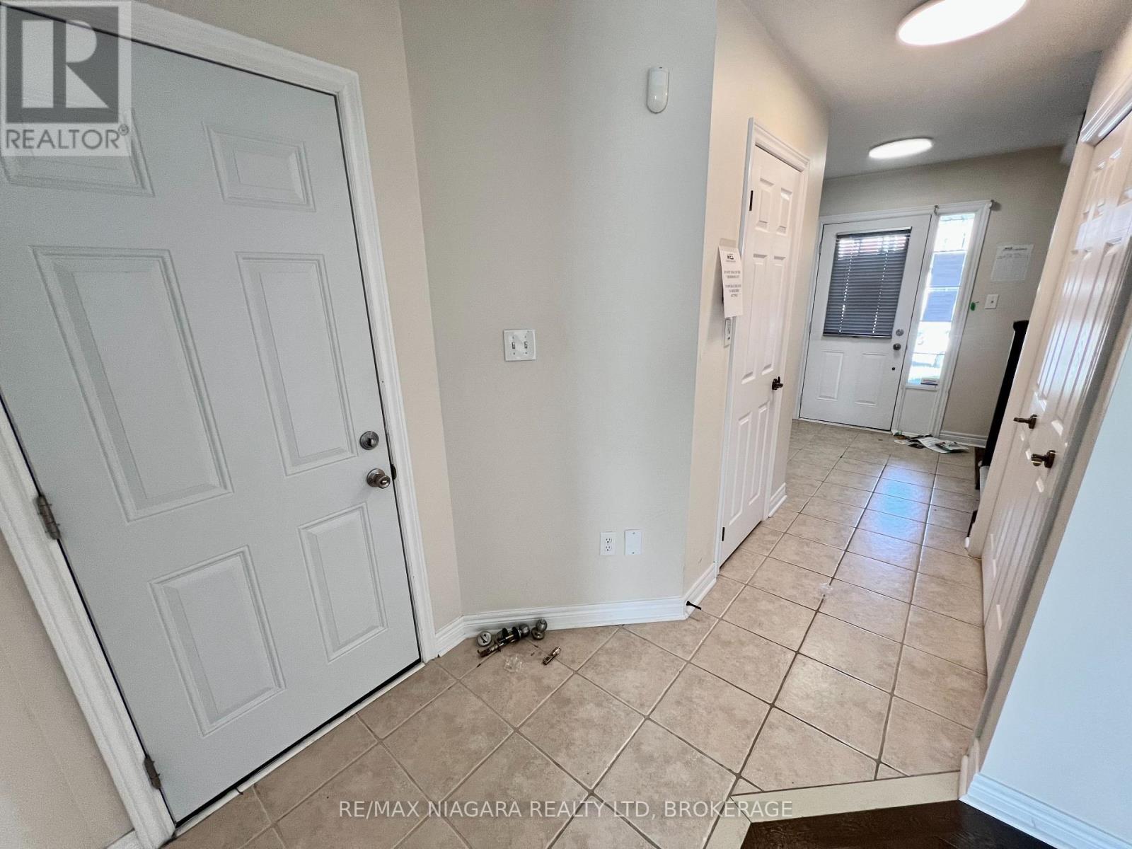 11 KEITH CRESCENT, St. Catharines (Burleigh Hill) — photo 6
